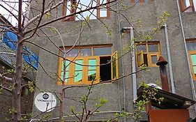 Queen Palace Guest House